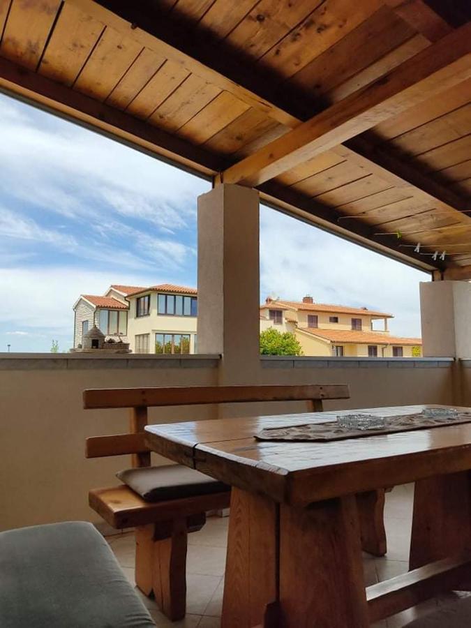 Apartmani Amans Pula Exteriör bild