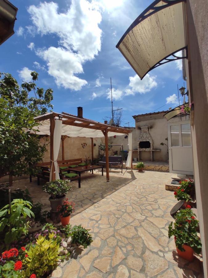Apartmani Amans Pula Exteriör bild