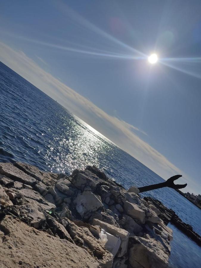 Apartmani Amans Pula Exteriör bild